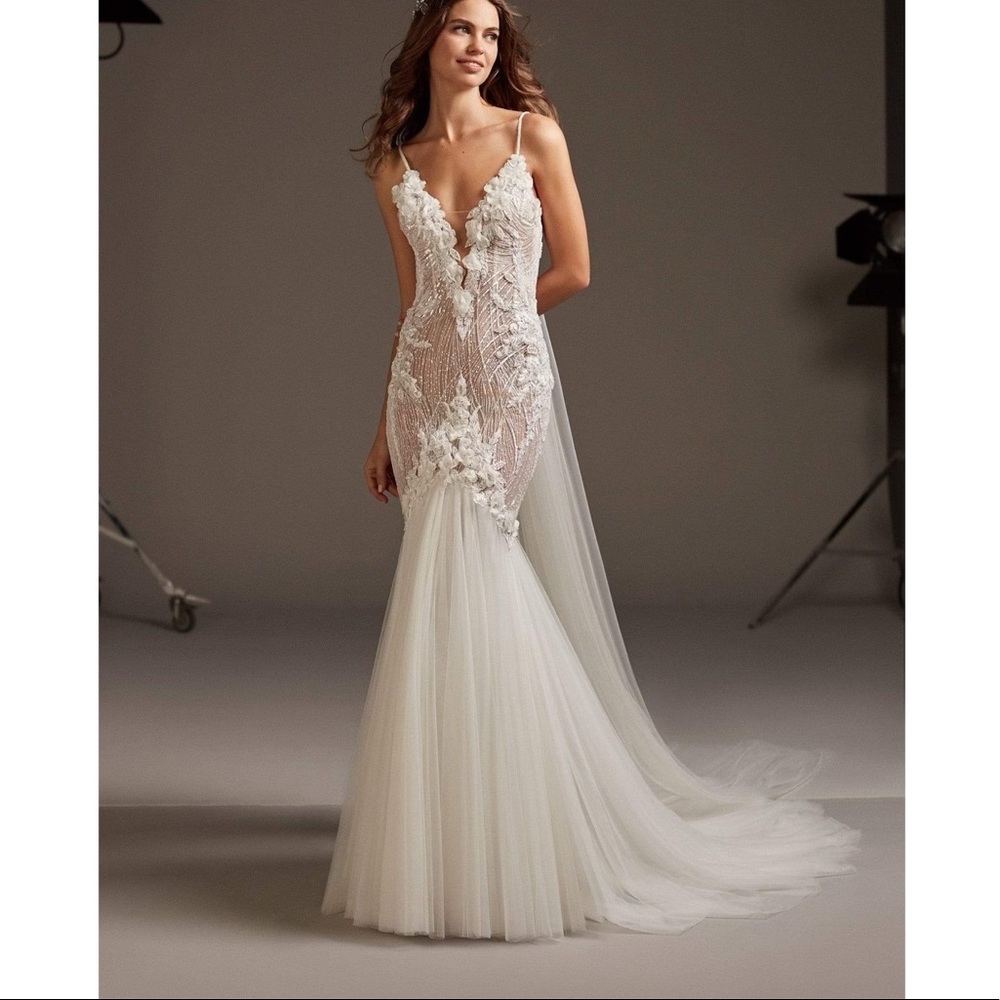 Karoza Wedding Dress, Galaeetea